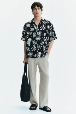 Chemise Relaxed Fit à col cubain - Noir/motif — photo 1