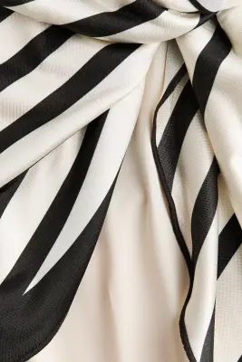 Pantalon en jersey avec foulard - Crème/noir — photo 4
