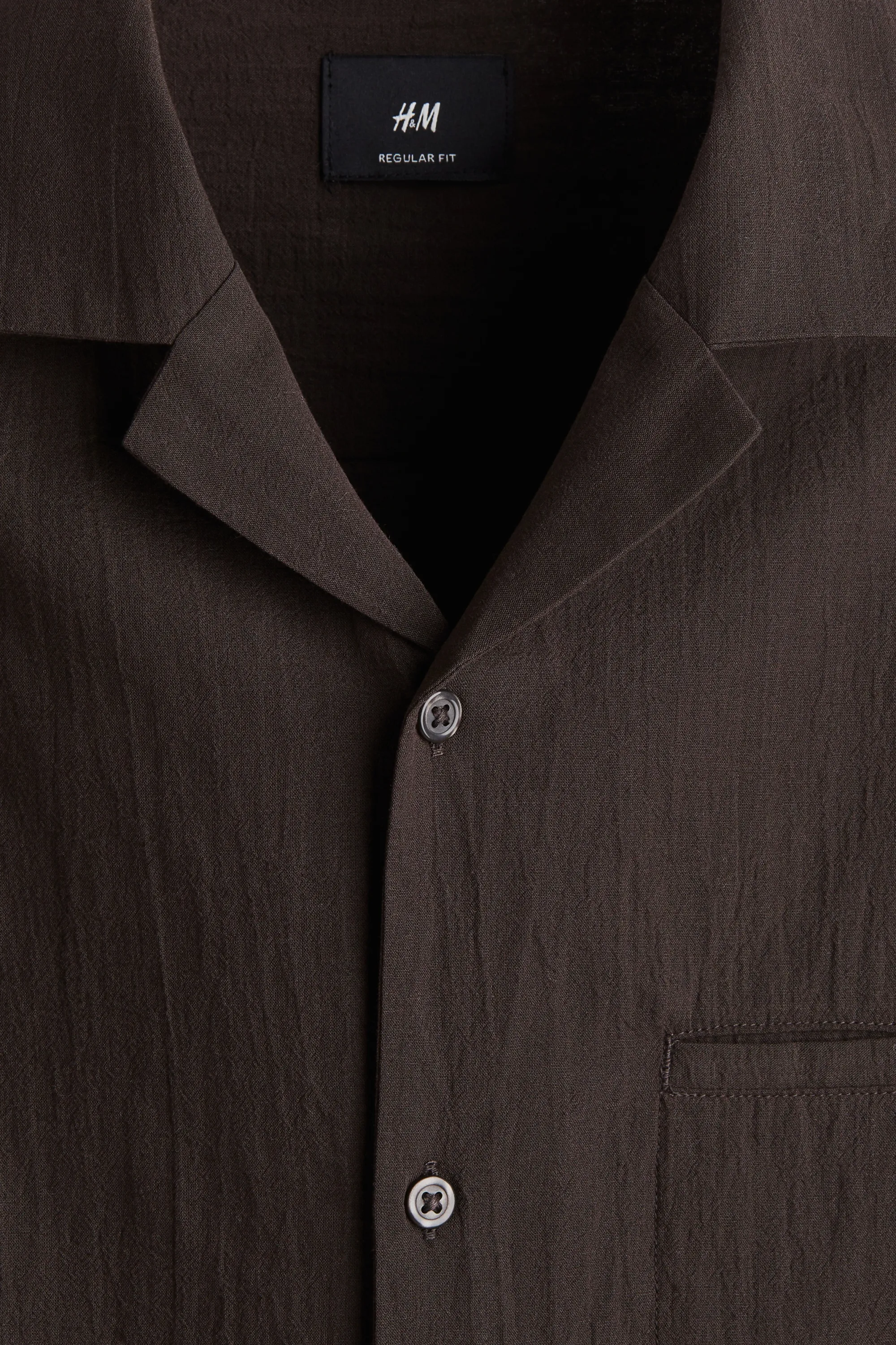 Chemise Regular Fit avec col cubain - Marron foncé