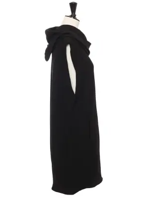 Robe Hiver 2022 sans manche en crêpe noir à capuche Prix boutique 2000€ Taille 36 — photo 4