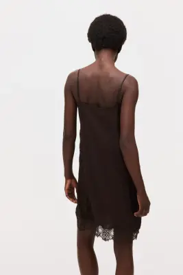 Robe en viscose avec dentelle - Marron foncé — photo 2