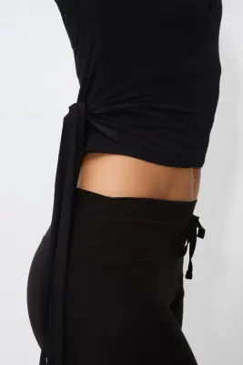 Top de sport croisé en modal - Noir — photo 2