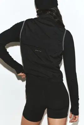 Veste de sport déperlante sans manches - Noir — photo 3