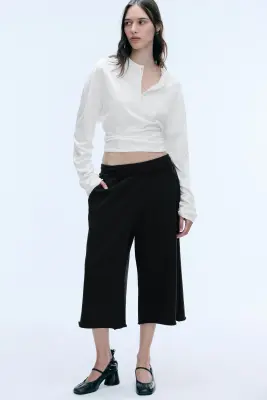 Pantalon 7/8 en éponge - Noir — photo 3