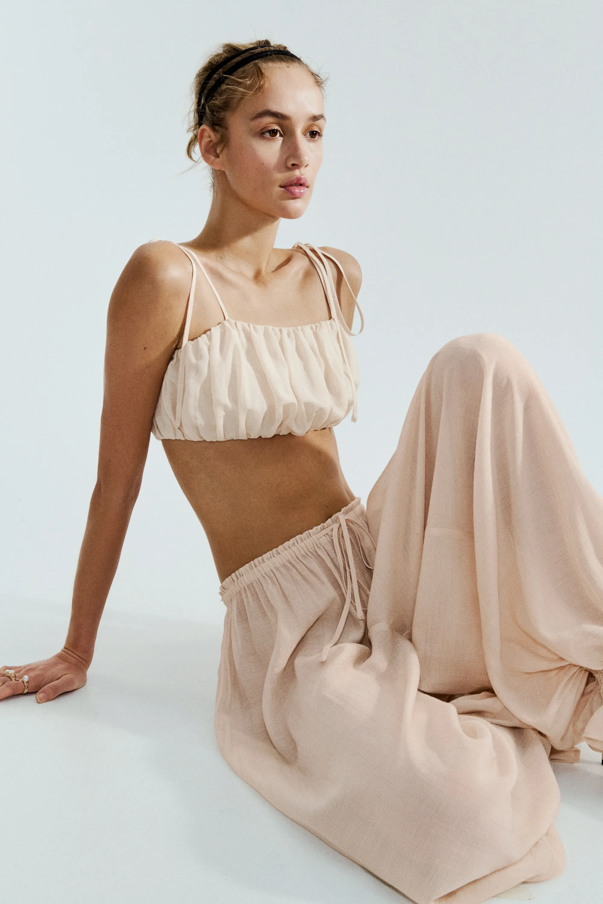 Pantalon à cordon avec jambes ballon - Beige clair
