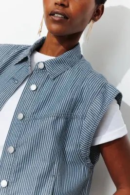Veste rayée sans manches — photo 5