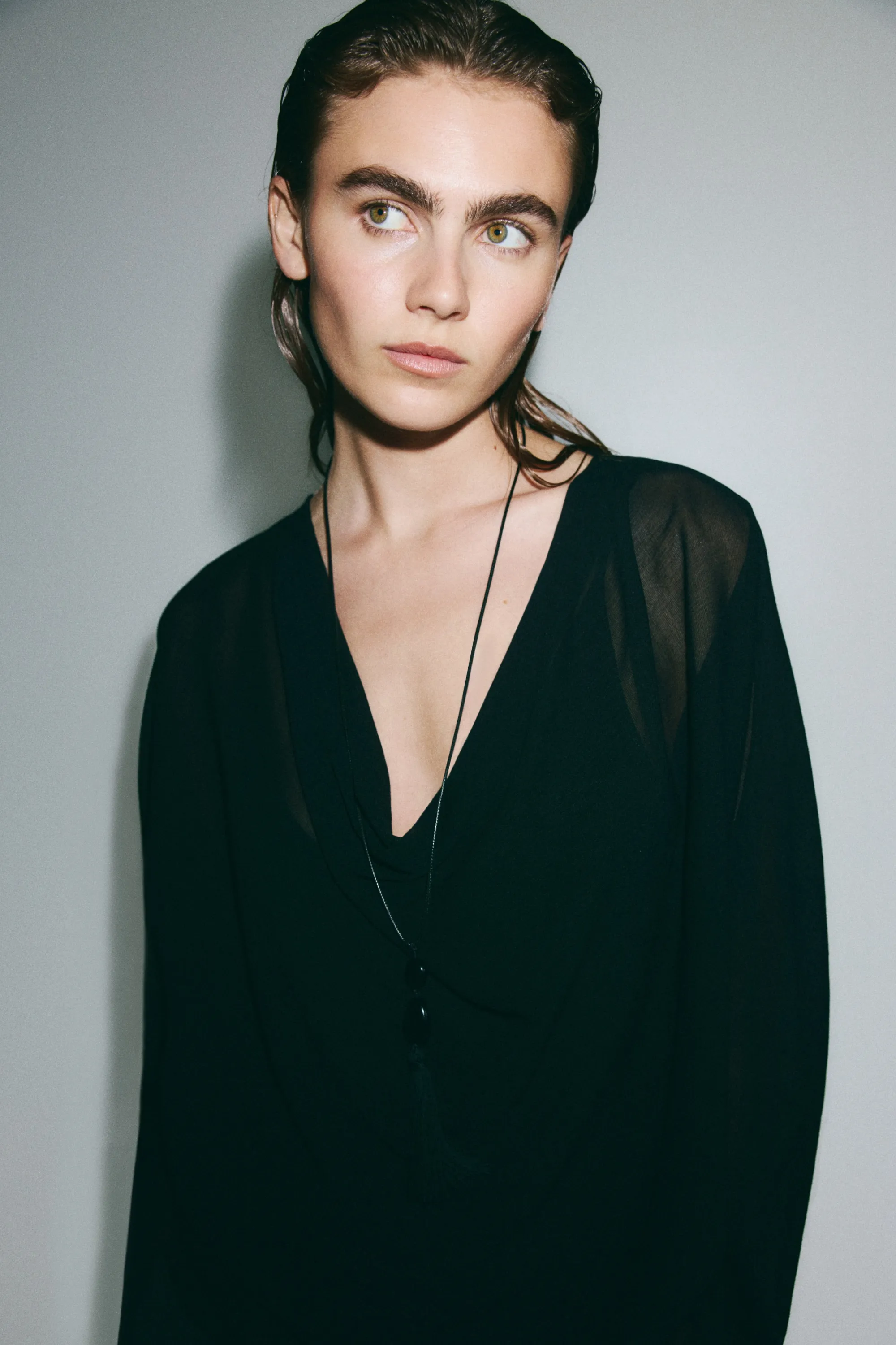 Blouse à encolure bénitier en maille fine - Noir