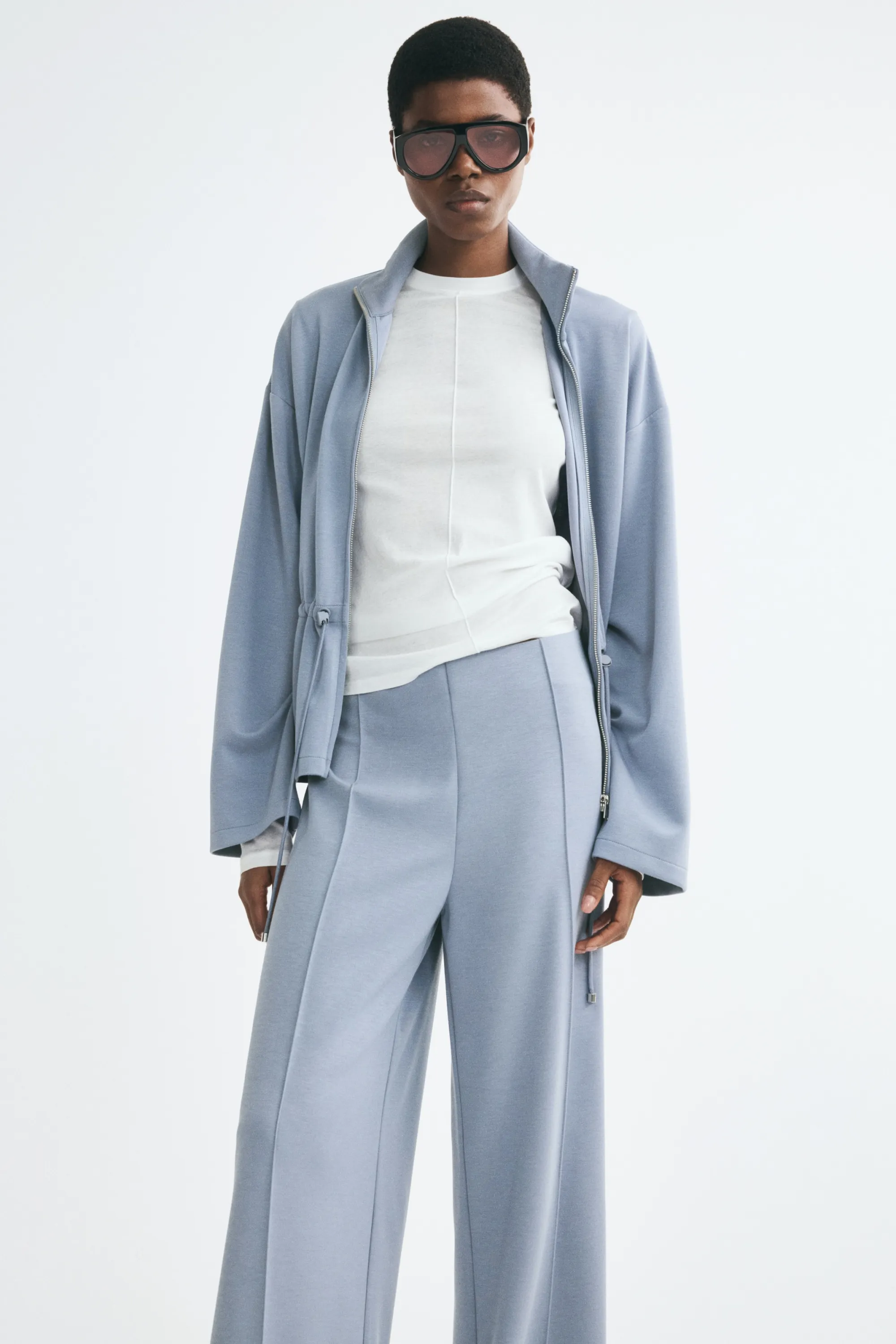 Pantalon en scuba avec plis - Bleu