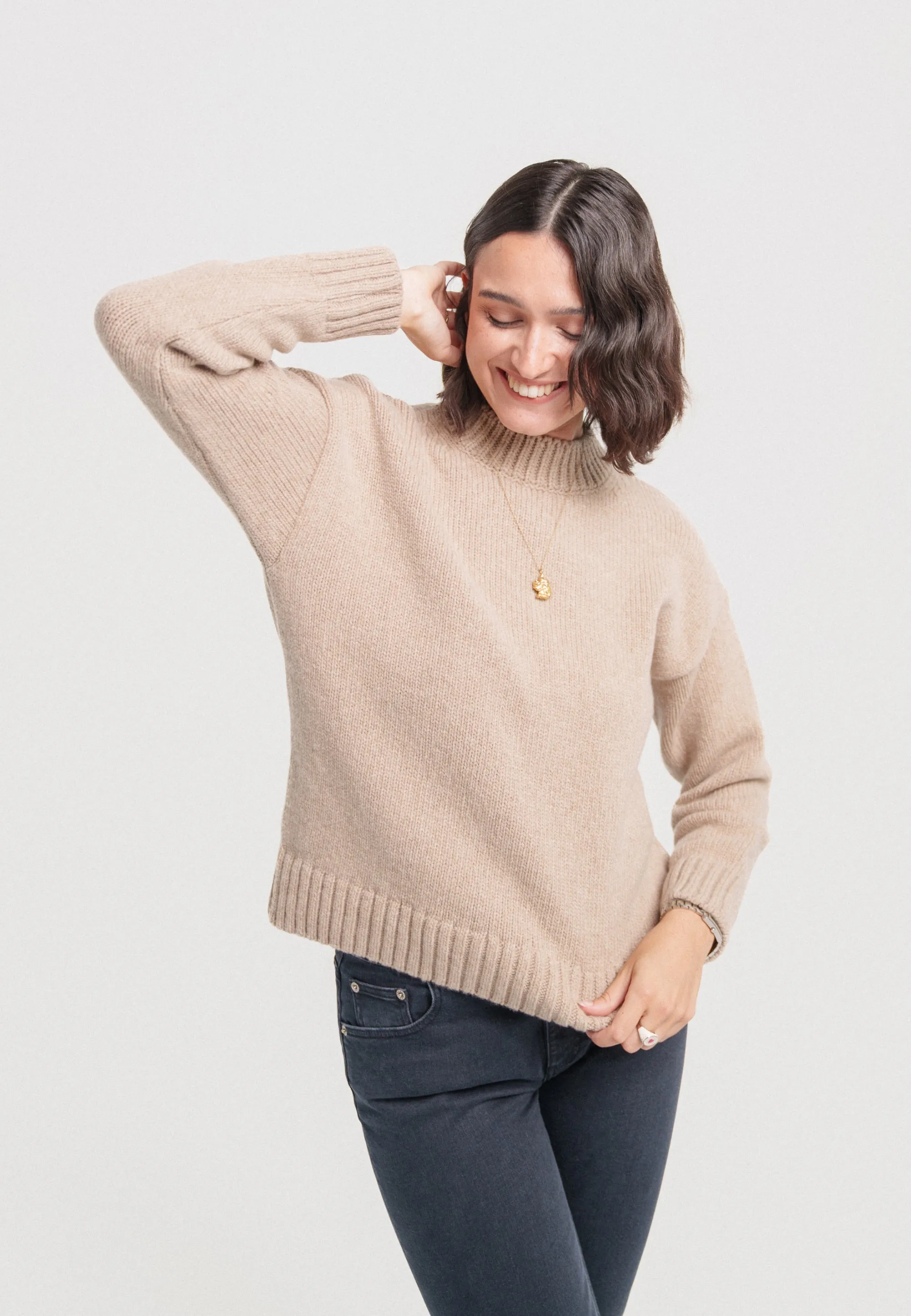 Le pull col montant - Beige