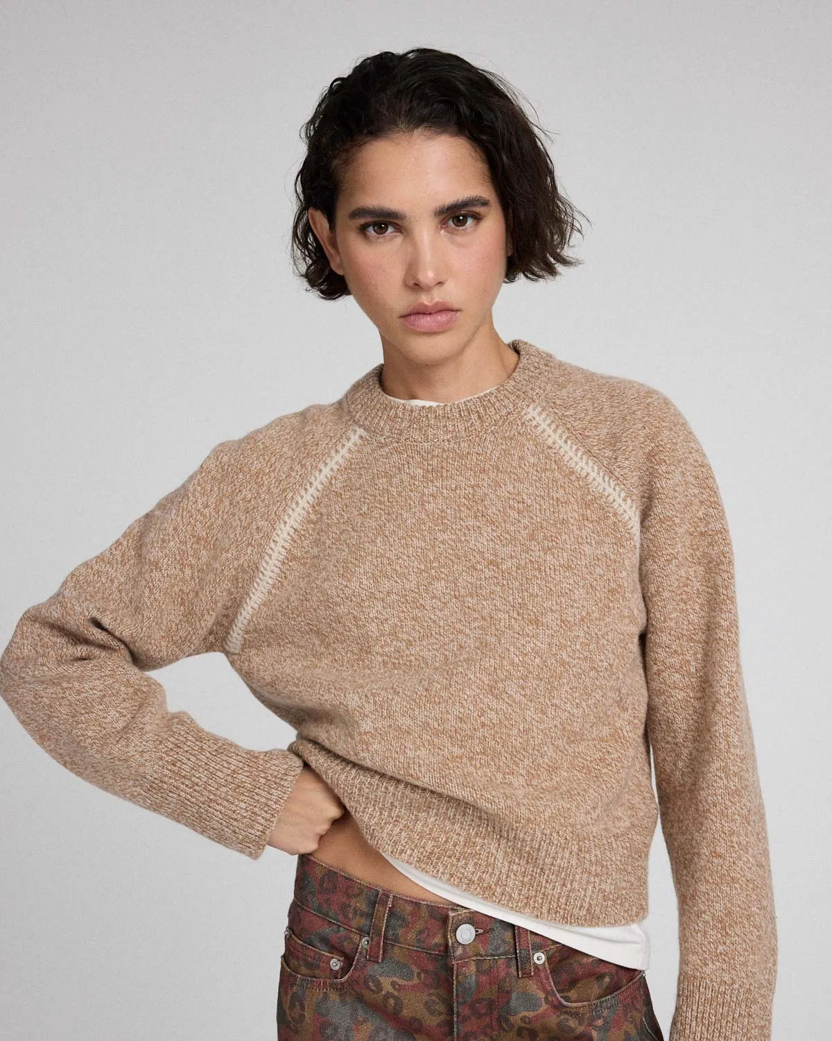 Pull Romain camel
