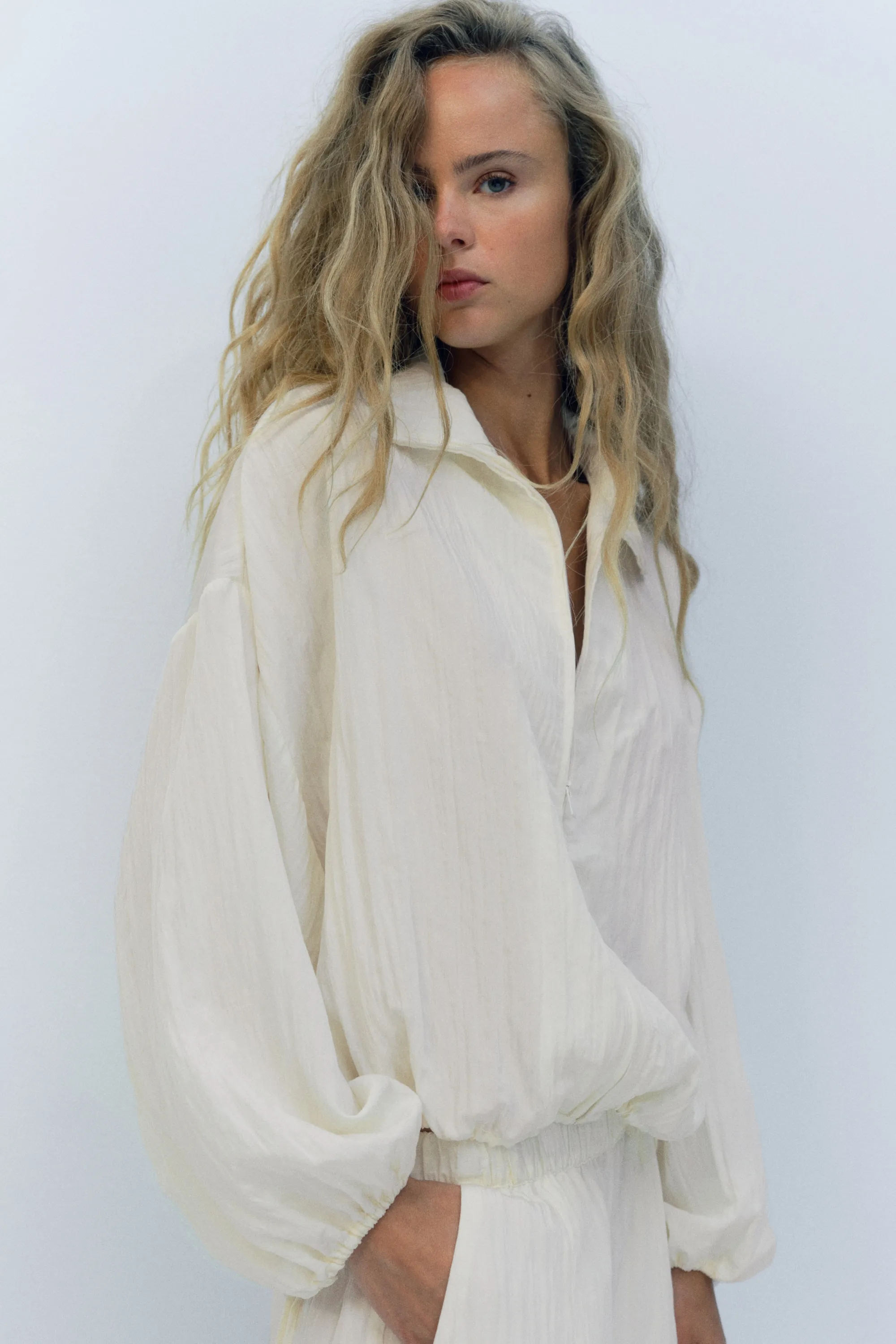 Veste froissée avec cordons de serrage - Crème