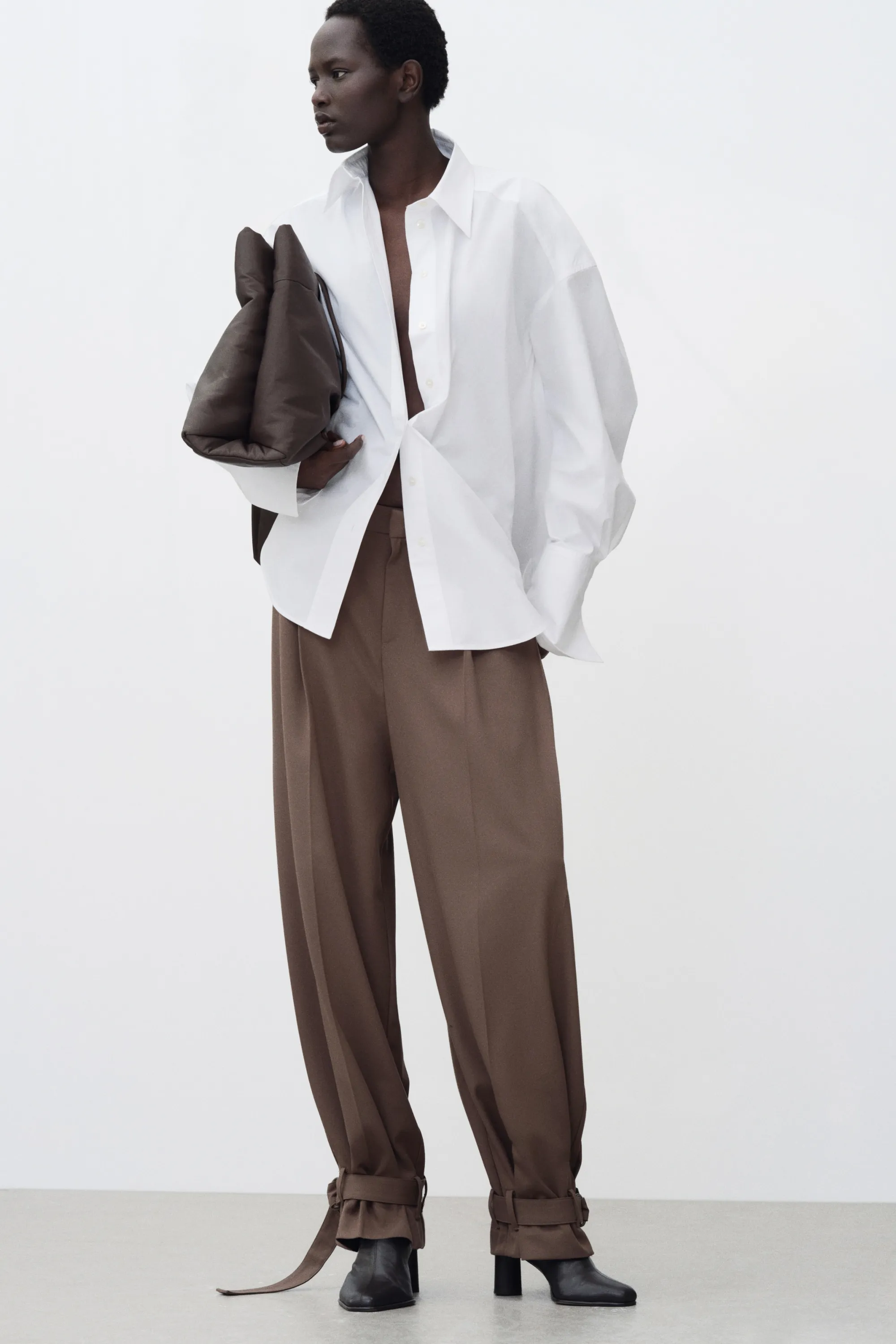 Pantalon avec pattes resserrables - Taupe foncé