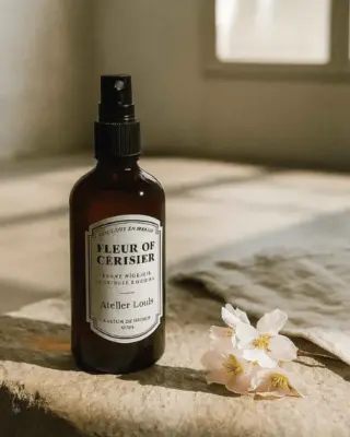 Brume d'intérieur bio, parfumée à la fleur de cerisier — photo 2