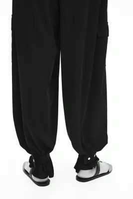 Pantalon cargo avec jambes ballon - Noir — photo 3
