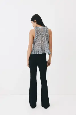 Pantalon chic avec jambes évasées - Noir — photo 3