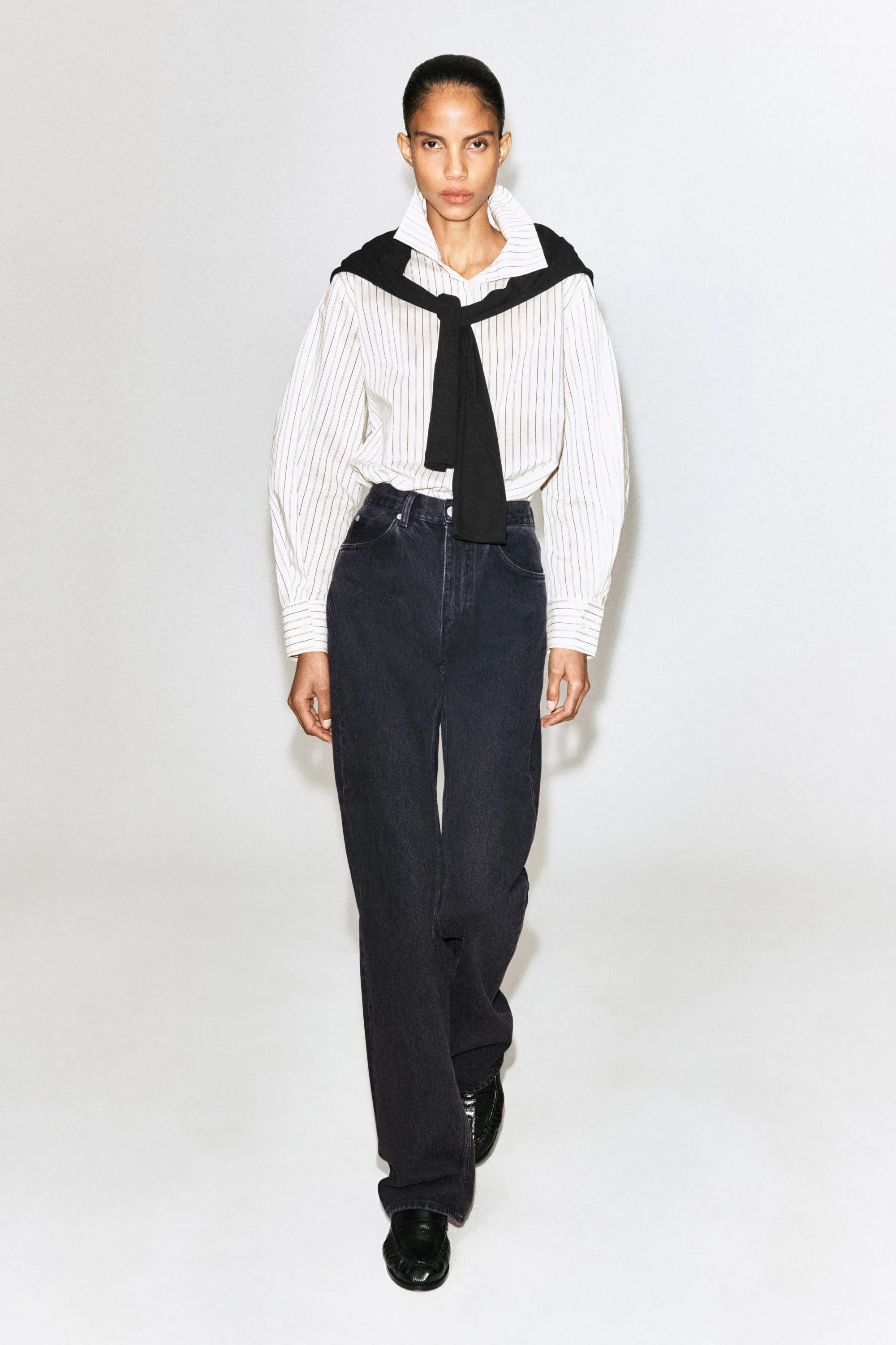 CHEMISE RAYÉE À COL MONTANT EN COTON ET SOIE - IVOIRE / BRUN / RAYURES