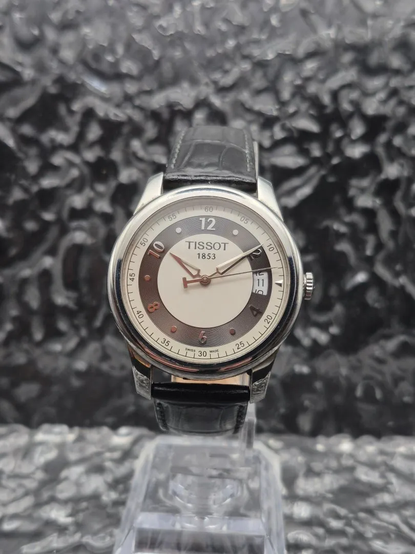 Montre q160/260