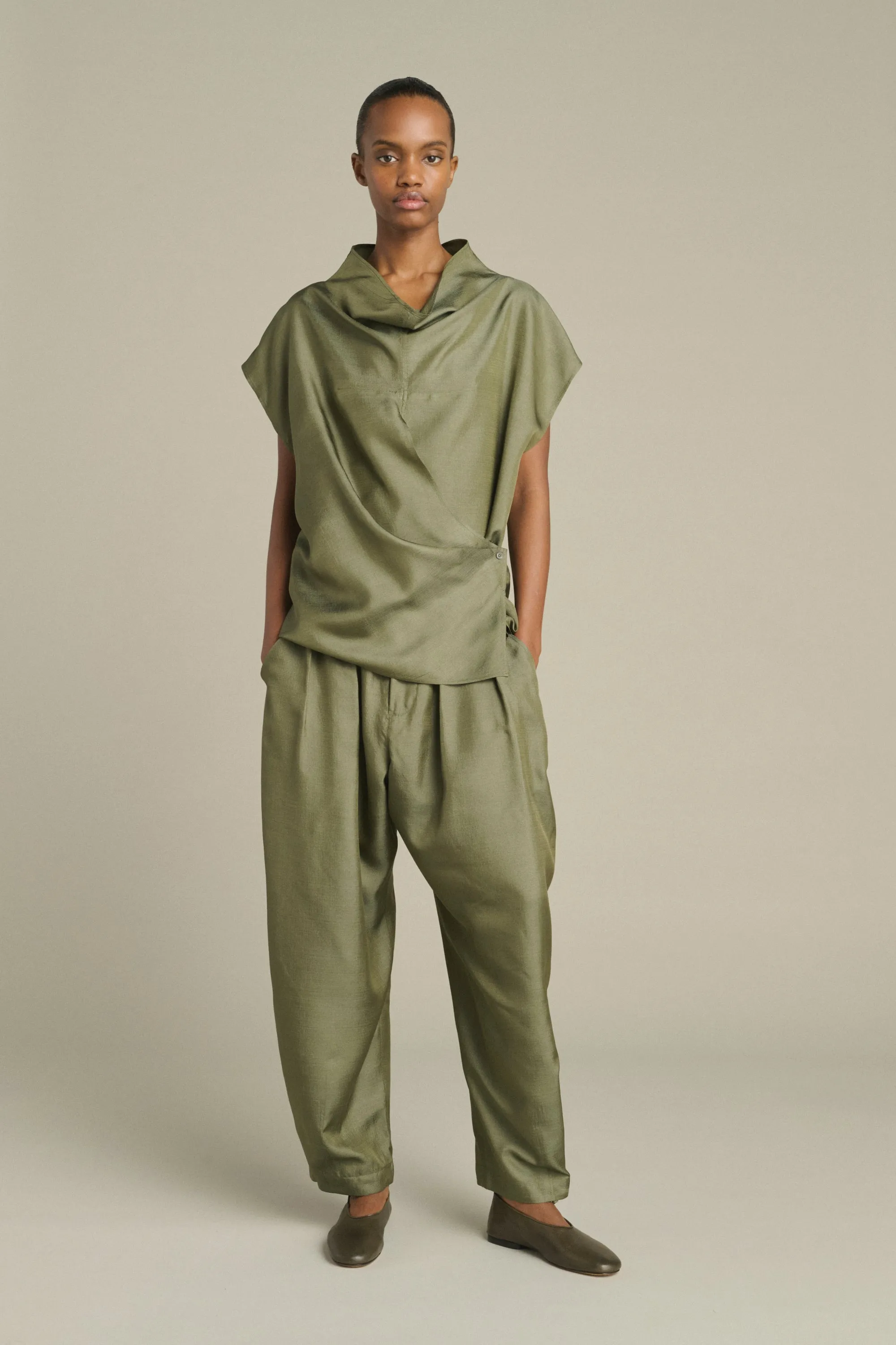 PANTALON VERNON VERT DE GRIS