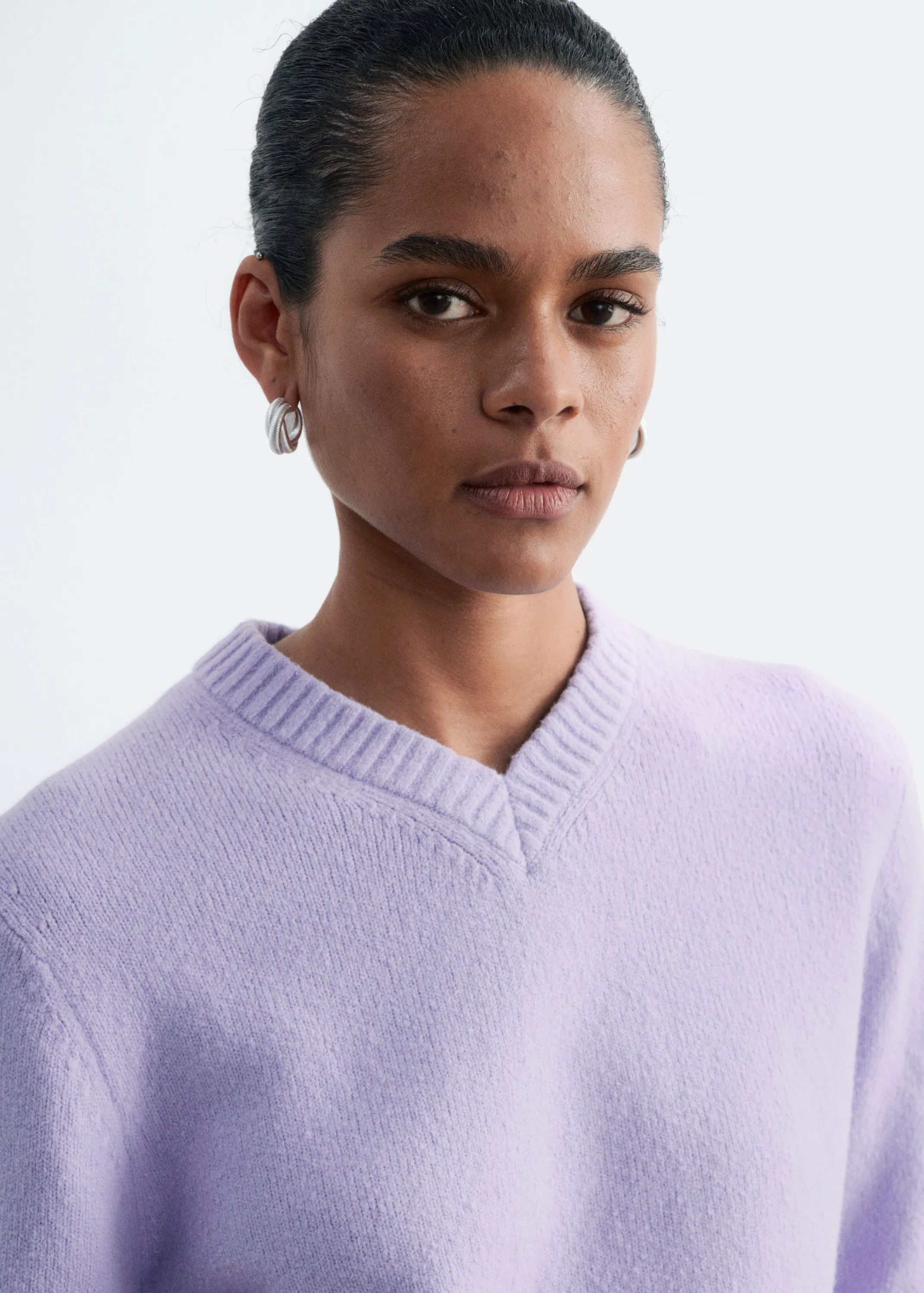 Pull à col en V côtelé - Lilas