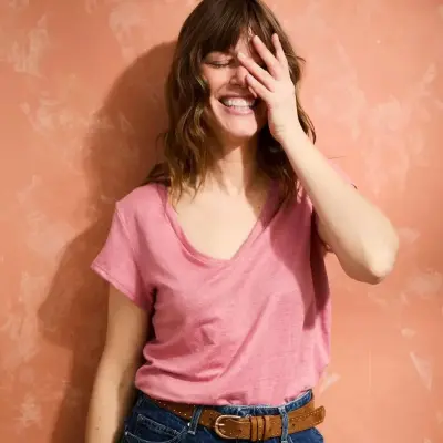 T-shirt Alina rose col V — photo 5