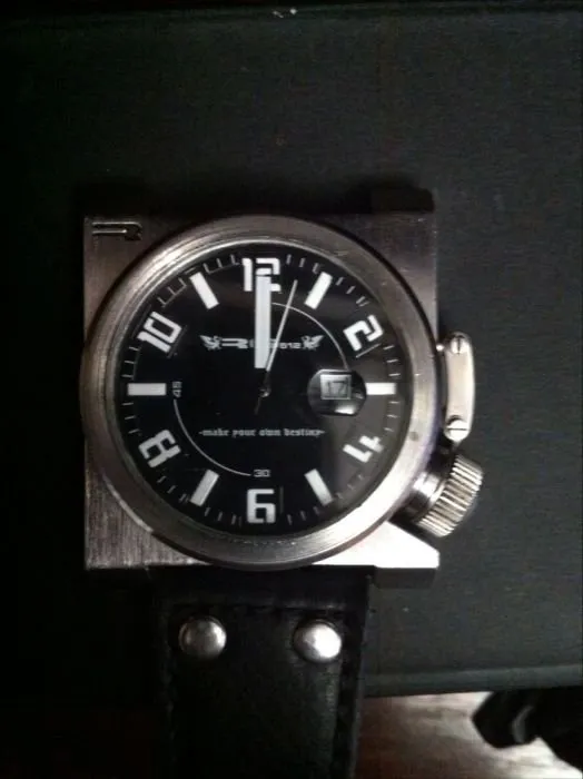Montre a quartz g5005