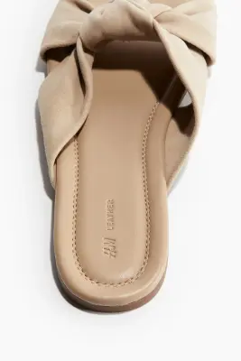 Sandales en cuir avec détail noué - Beige — photo 2
