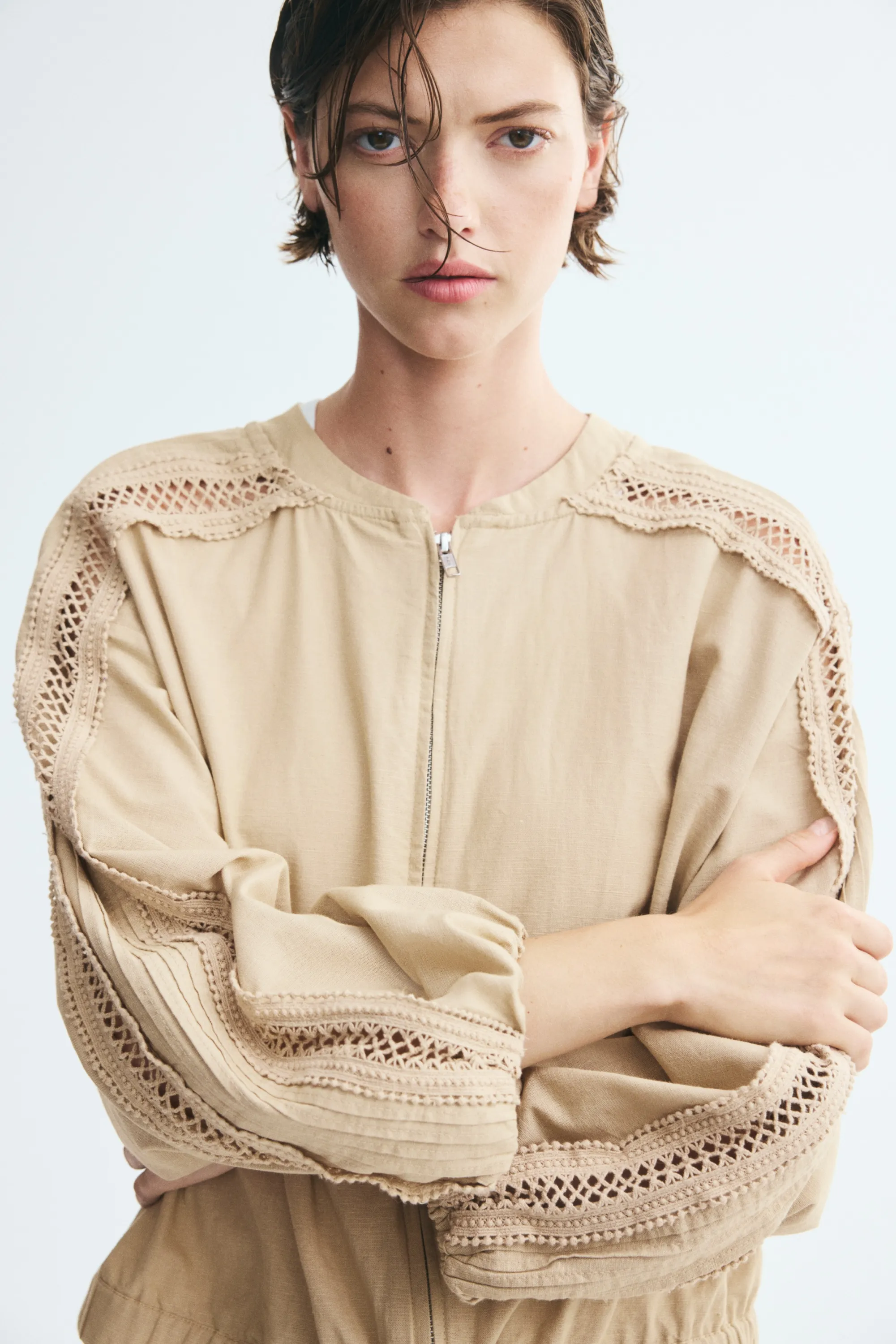 Veste en lin mélangé avec détail en dentelle - Beige clair