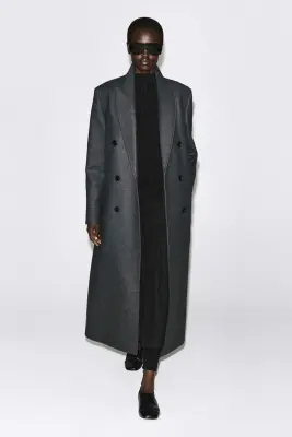 ROBE LONGUE SANS MANCHES EN JACQUARD PLISSÉ - NOIR — photo 1