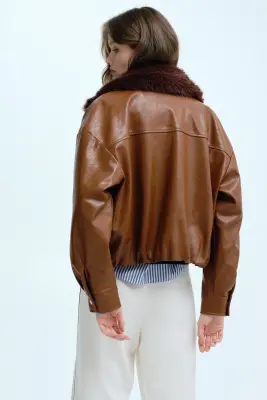 Veste avec col duveteux - Marron — photo 4