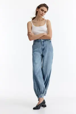 Pantalon en denim avec jambes ballon - Bleu denim clair — photo 1