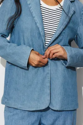 Veste de tailleur en jean — photo 5