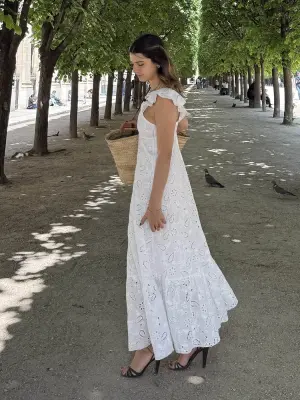 Robe longue en coton à oeillet blanc bretelles à volants Prix boutique 340€ Taille S — photo 2