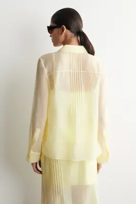 CHEMISE DIAPHANE À PLIS PINCÉS - JAUNE — photo 3