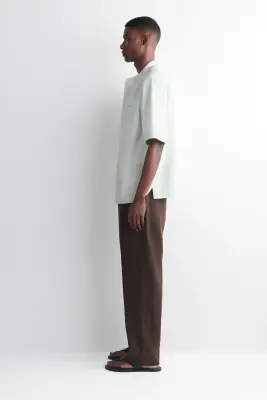 CHEMISE À MANCHES COURTES ET COL OFFICIER - VERT CLAIR — photo 1