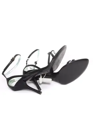 Sandales à talon en satin noir et bride cheville Prix boutique 610€ Taille 36,5 — photo 5