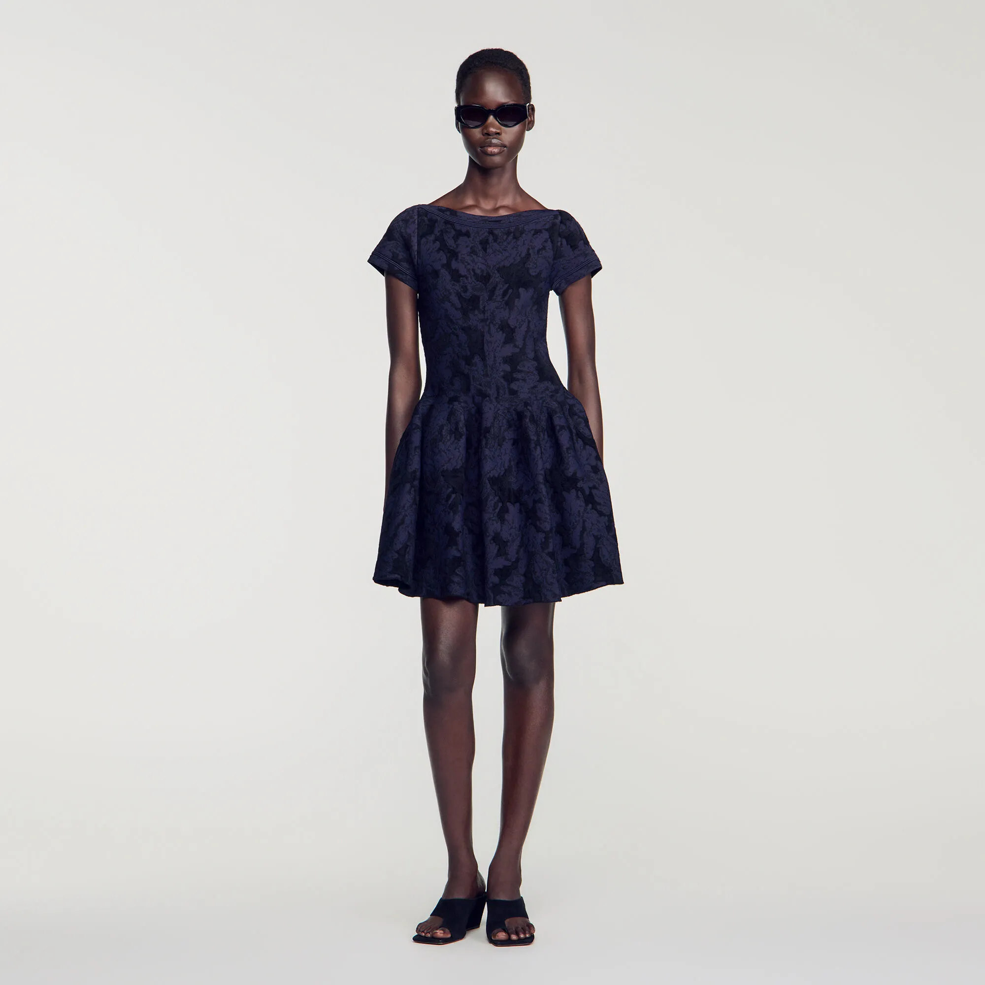 Robe en maille jacquard fleuri