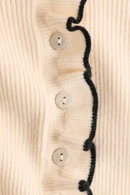 Gilet en maille côtelée avec volants ruchés - Crème — photo 3