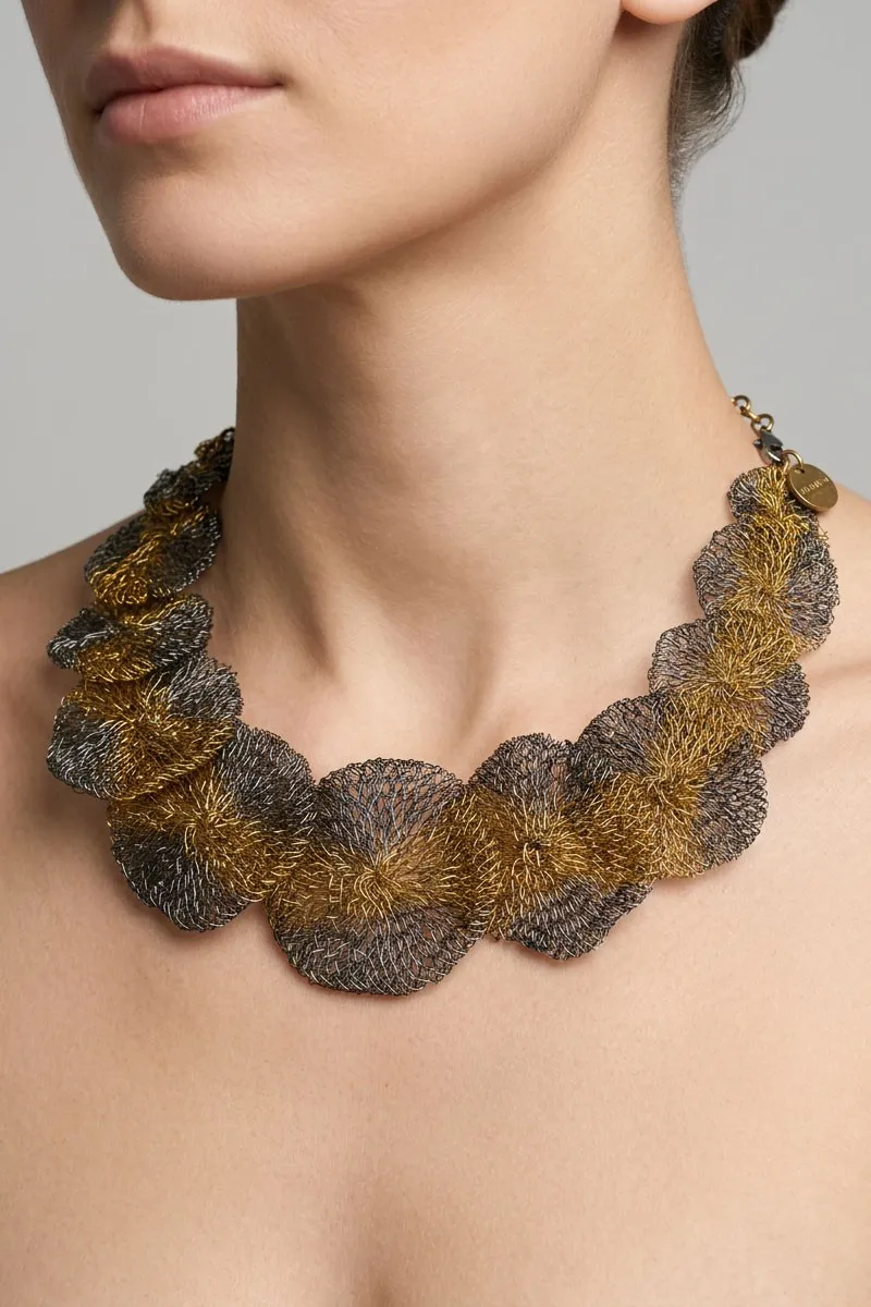 Collier Fleurs de Métal