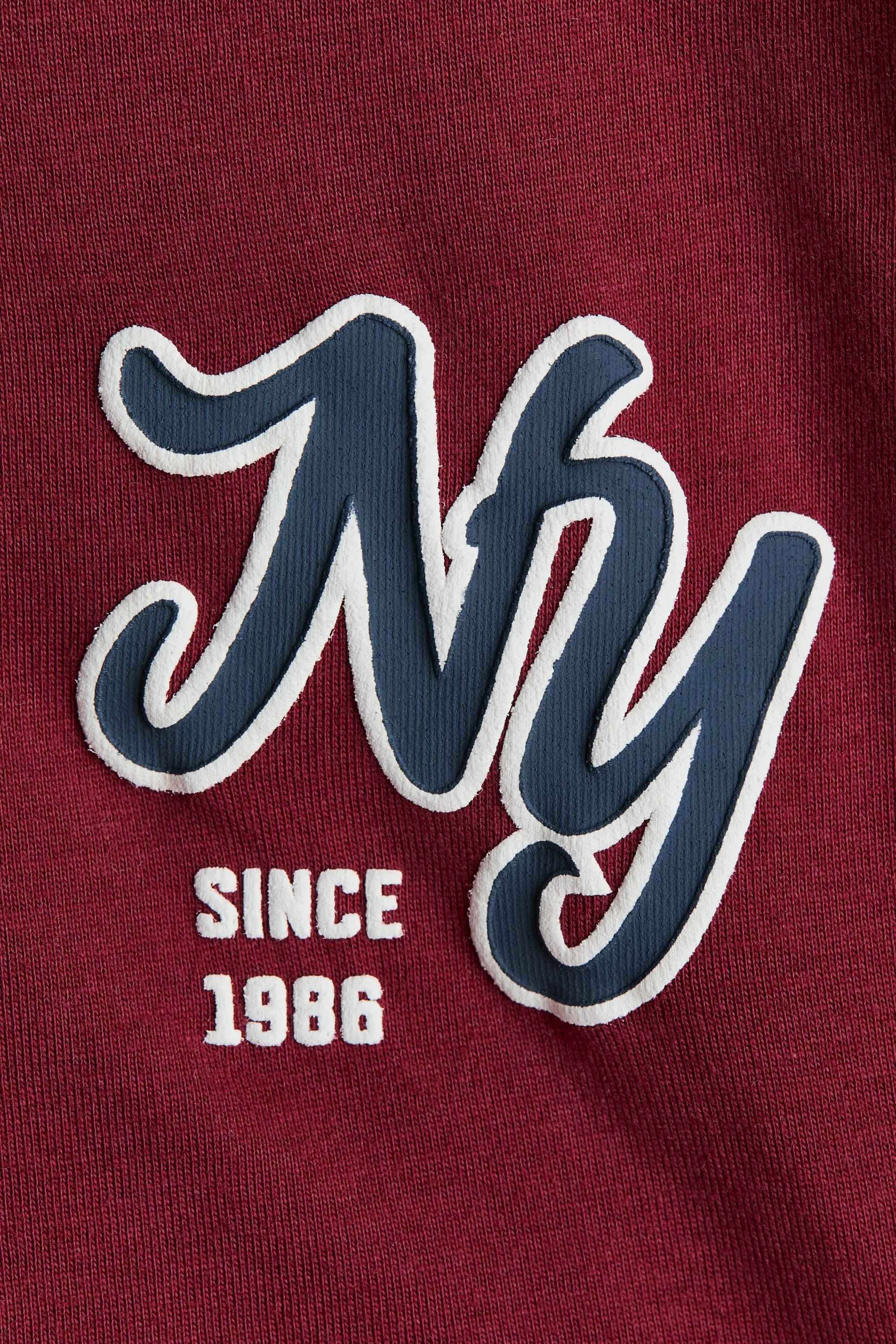 T-shirt imprimé avec manches longues - Rouge foncé/NY
