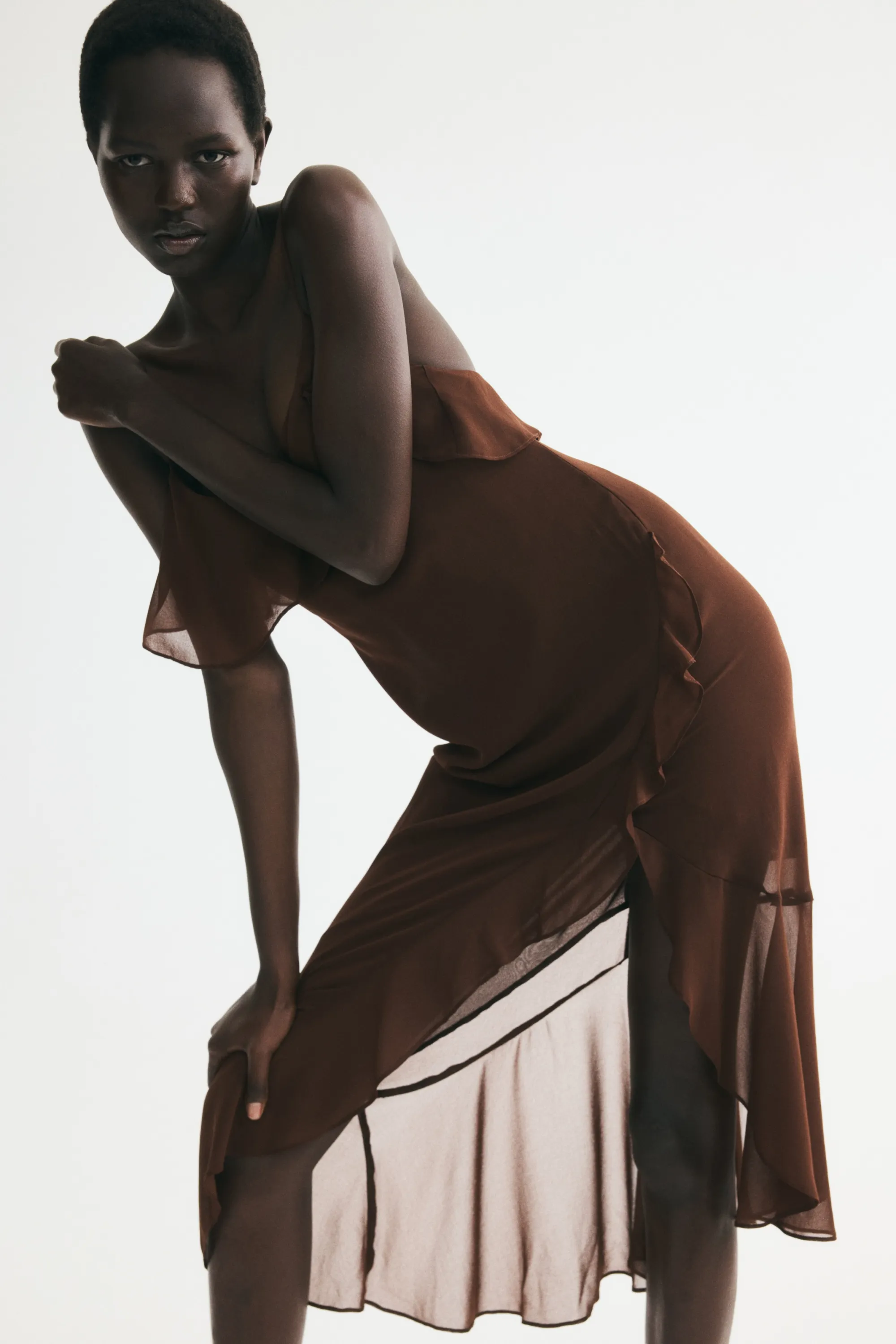 Robe volantée à bretelles fines - Marron foncé