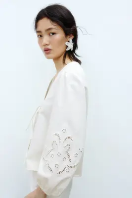 Veste à nouer avec broderie anglaise - Crème — photo 4