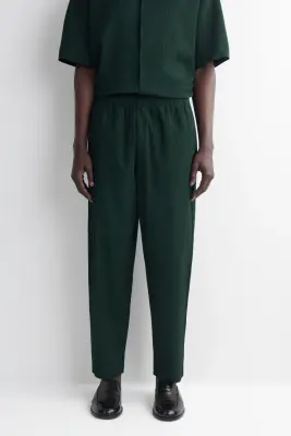 PANTALON FUSEAU DÉCONTRACTÉ EN COTON FROISSÉ - VERT FONCÉ — photo 3