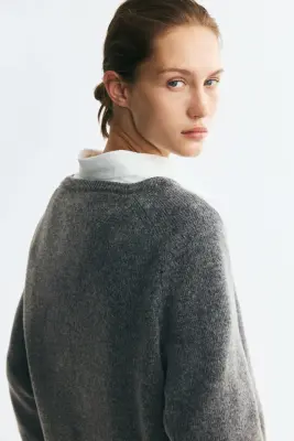 Pull oversize à encolure en V - Gris foncé — photo 3