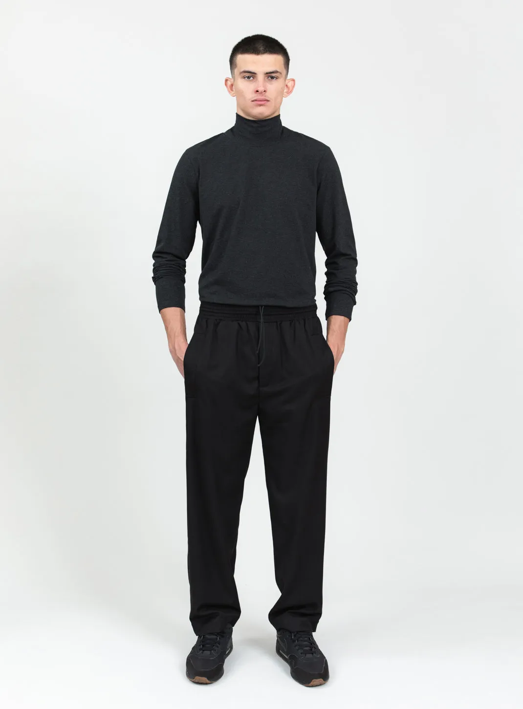 Baggy Pants in Black Serge