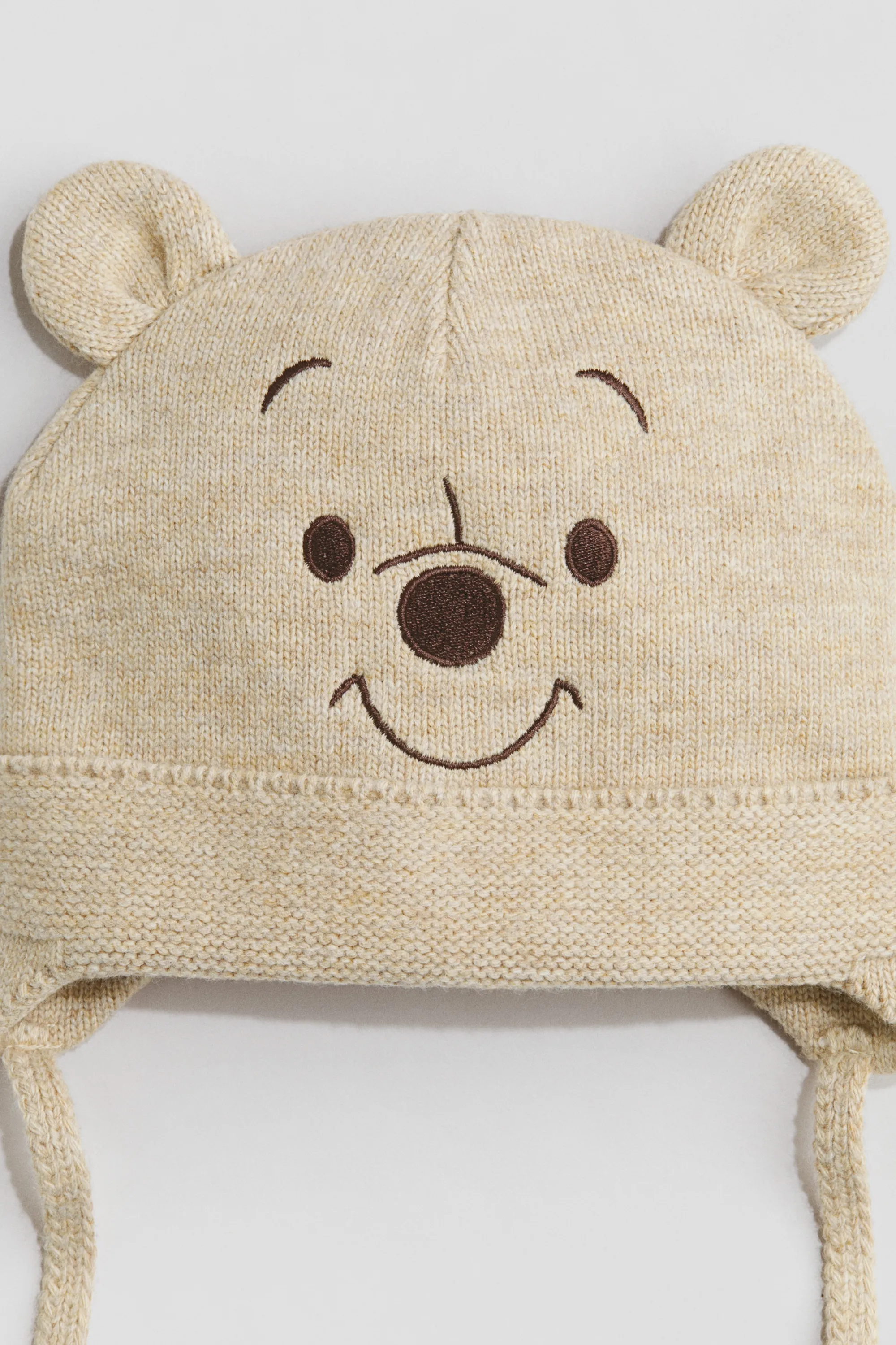 Bonnet en maille avec liens à nouer sous le menton - Beige clair/Winnie l'ourson