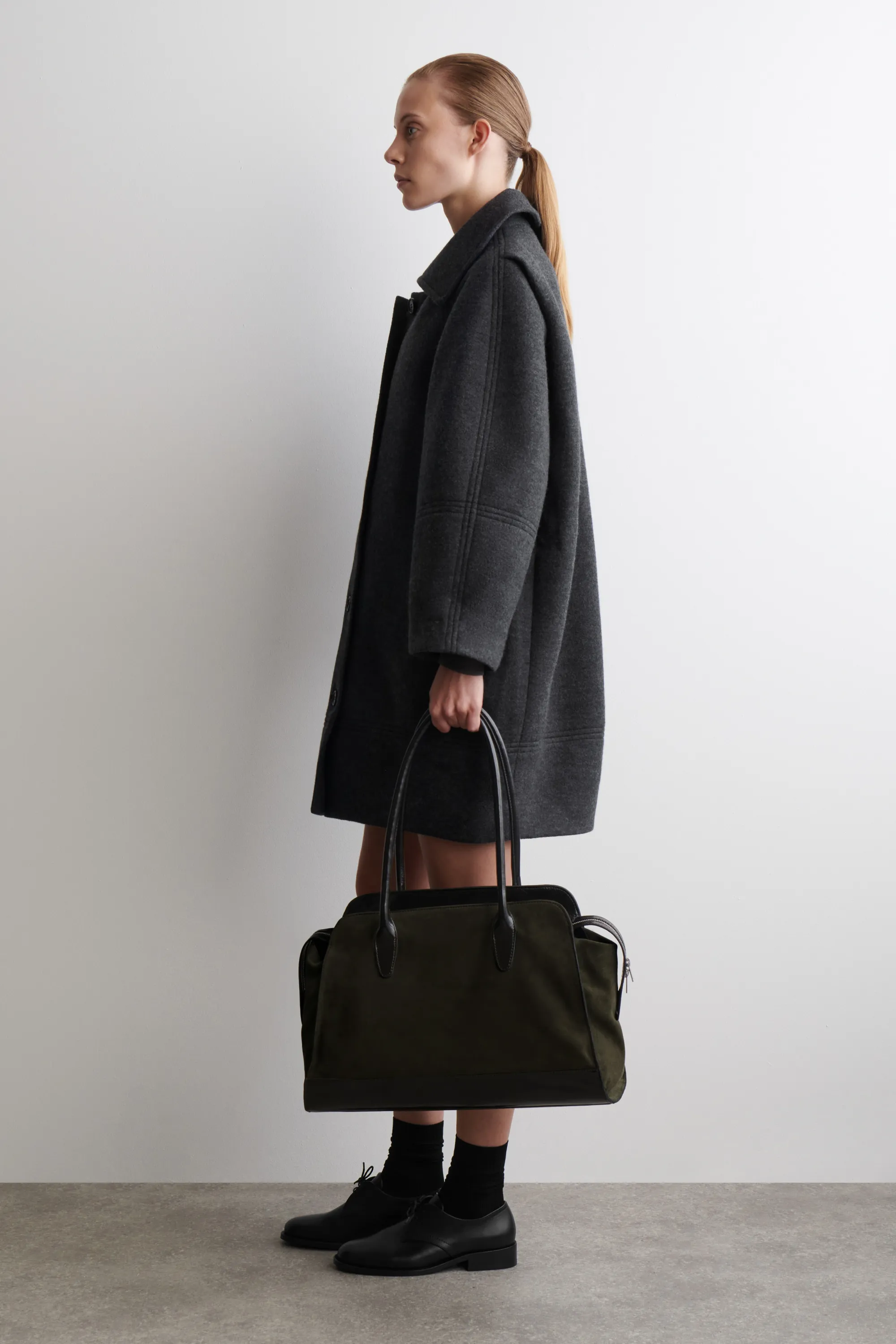 MANTEAU SCULPTÉ EN LAINE - GRIS FONCÉ CHINÉ