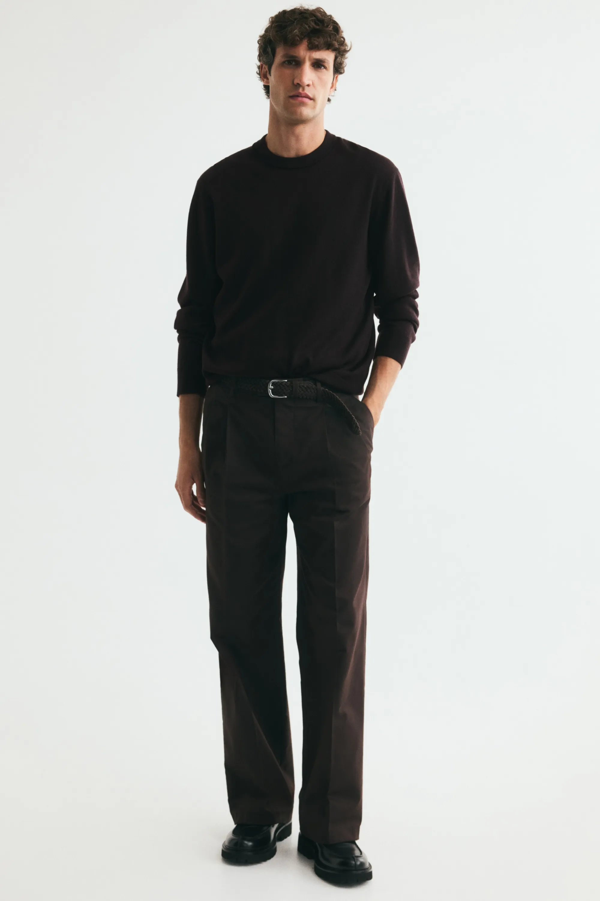 Pull Regular Fit en laine mérinos - Marron foncé
