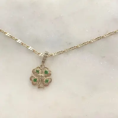 Nouveau ! ROOM SERVICE JEWELRY Charm Trèfle Diamants Et Diopsides — photo 3