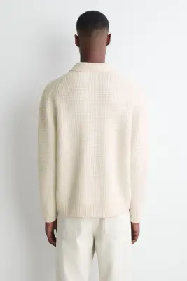 PULL POLO EN MAILLE DE LAINE GAUFRÉE - CRÈME — photo 3