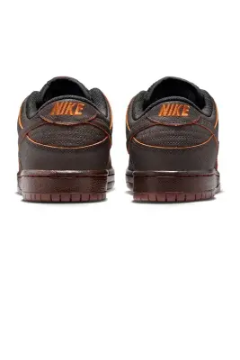 Chaussure Nike sb dunk low pro prm Krampus — photo 4
